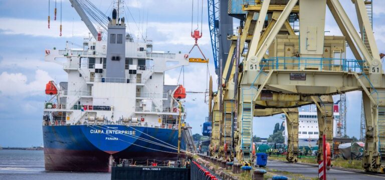Schwesig macht Firmen Mut zu mehr Exporten