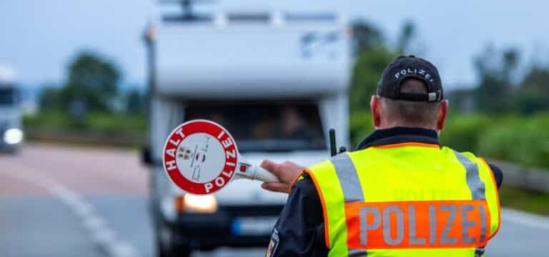 Polizei kontrolliert im August wieder Handy und Geschwindigkeit