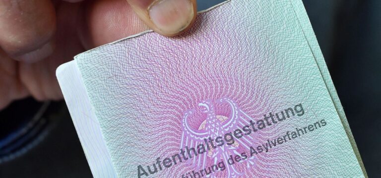 Hunderte Menschen profitieren von Chancen-Aufenthaltsrecht