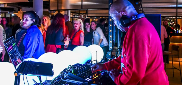 Der Sommer geht – die „Afterwork-Party“ startet wieder im Oktober