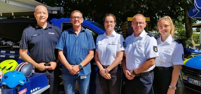 Präventionsberater der Wismarer Polizei informieren vor Ort auf den Campingplätzen