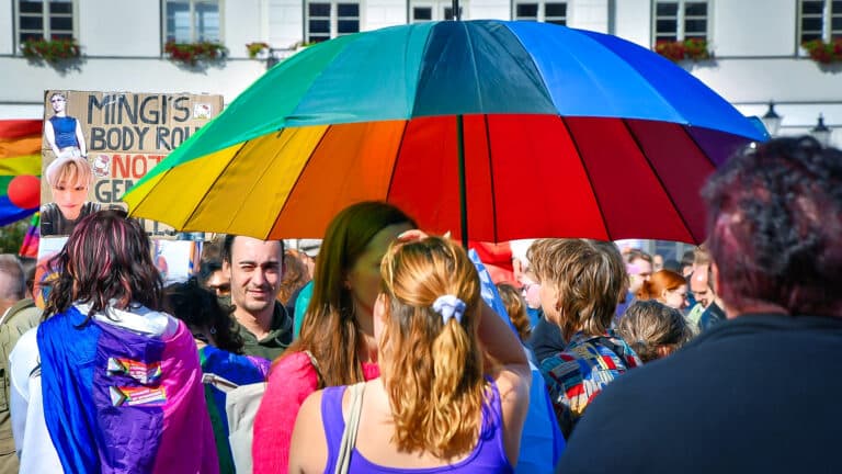 Bedrohungen und Mut: Das Organisationsteam des Christopher-Street-Day in Grevesmühlen