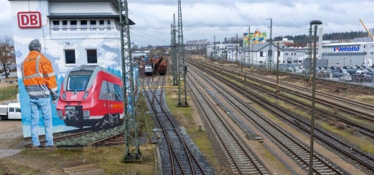 Bahn lässt MV-Verkehrsminister Meyer verzweifeln