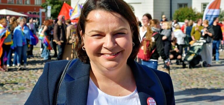Drese: Schutz queerer Community verbessern