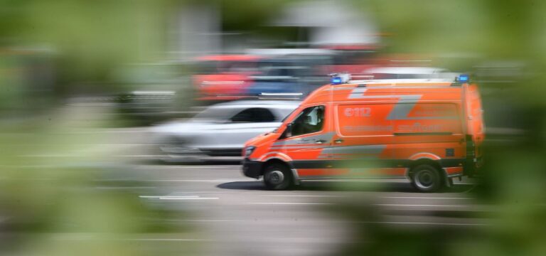 Drei Motorradfahrer bei Unfällen in Rostock schwer verletzt