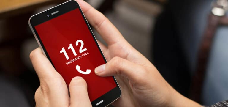 Mensch wählt in Lübeck Notruf, aber es kommt keine Hilfe – tot