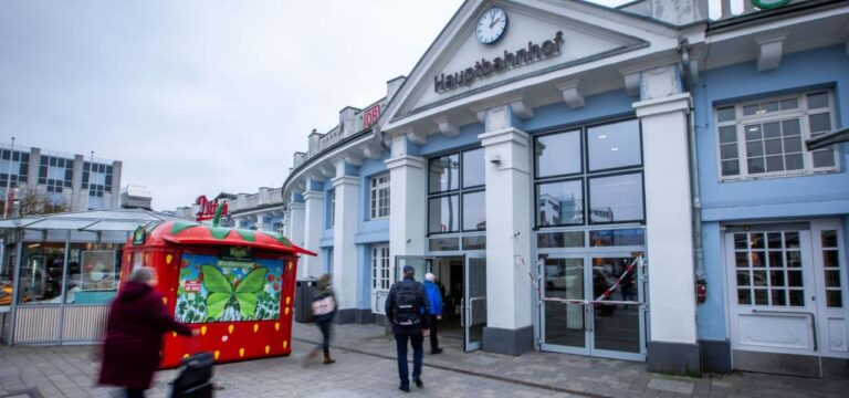 Zeitweise Sperrung des Rostocker Bahnhofs nach Bombendrohung