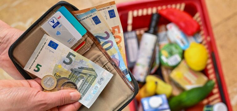 Statistik: Butter und Kfz-Versicherung deutlich teurer