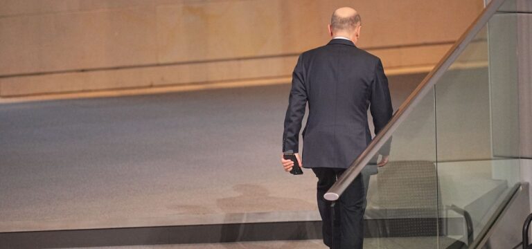 Weg für Neuwahlen frei: Kanzler Scholz verliert Vertrauensabstimmung im Bundestag