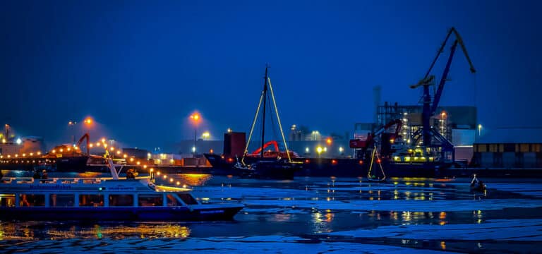 19. Seemannsweihnacht in Wismar – Lichter, Tradition und maritime Besinnlichkeit