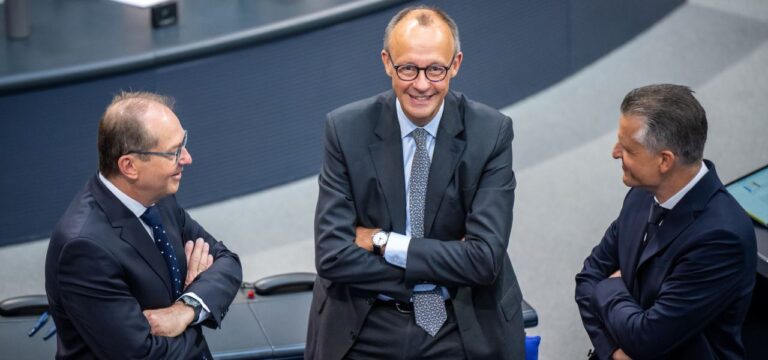Fünf Punkte für sichere Grenzen: Union legt Anträge für radikale Asylwende vor