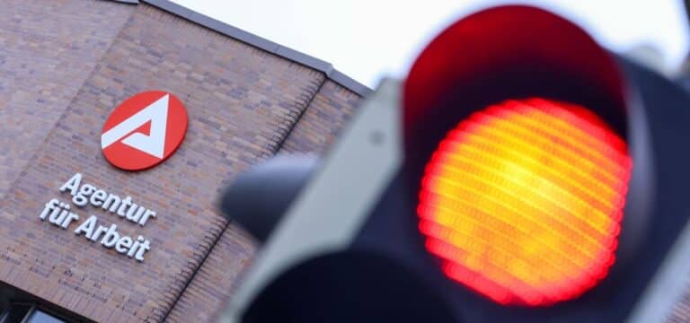Mehr Menschen in MV arbeitslos gemeldet