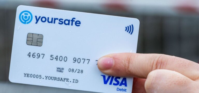Erste Bezahlkarten für Asylbewerber in MV ausgegeben