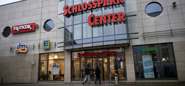Tödlicher Messerangriff in Schwerin – Verdächtiger ermittelt