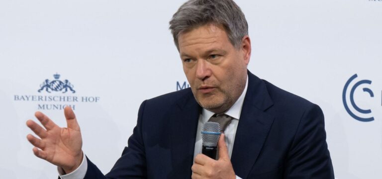 „Es geht nur mit Europa“: Habeck sieht amerikanisch-russischen Friedensplan scheitern