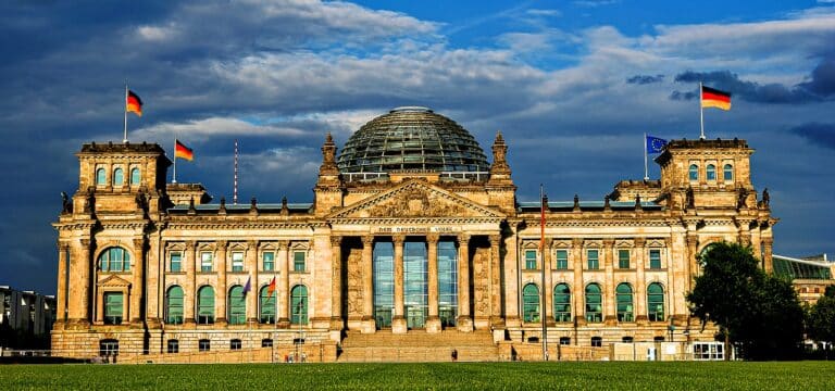Steht die Zweidrittelmehrheit?: Noch muss Merz wegen der Milliarden-Abstimmung zittern