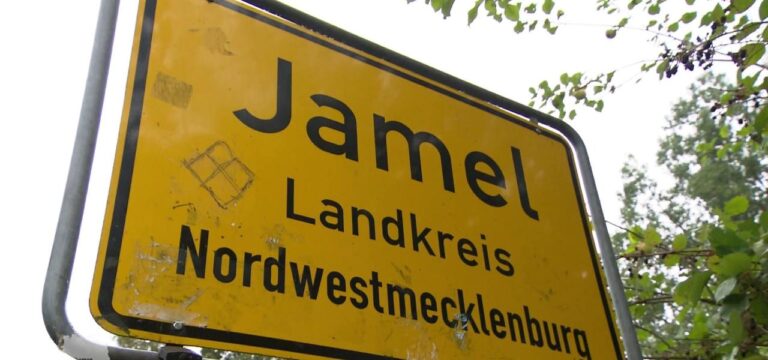 Wiederholter Versuch, das Glasflaschenverbot zu unterlaufen: „Jamel rockt den Förster“