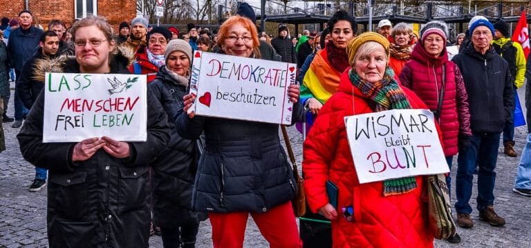 Bündnis „Wismar für Alle“ ruft zu einer gemeinsamen Demo am Samstag auf!