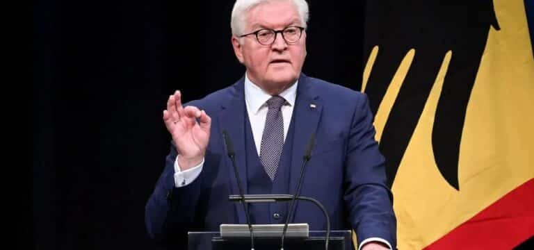 Schuldenpaket nimmt letzte Hürde: Steinmeier unterzeichnet Grundgesetzänderung