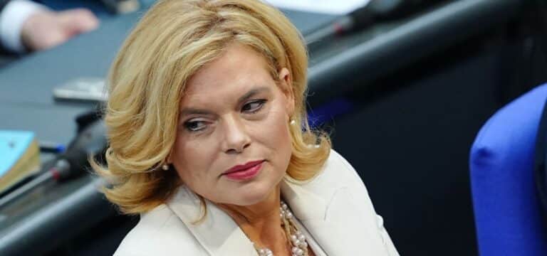 „Anspruch unparteiisch zu sein“: Klöckner rechtfertigt Gesprächsangebot an AfD