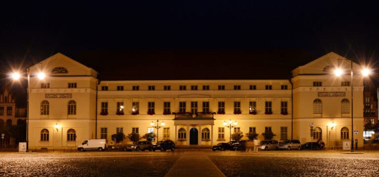 #LightUpTheNight4ME: Ein Zeichen der Solidarität für ME/CFS-Betroffene