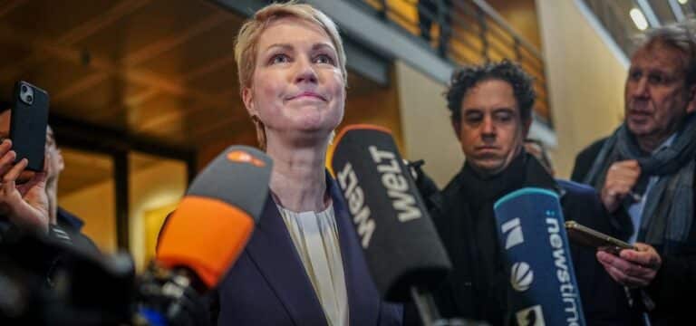 Schwesig steht zu schuldenfinanzierten Investitionen