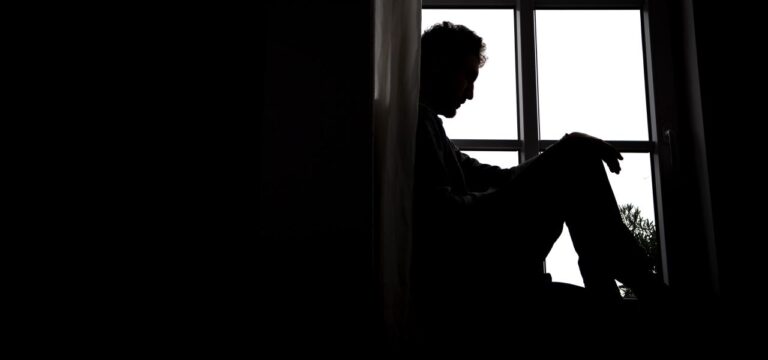 Sprunghafter Anstieg bei Älteren: Fehltage wegen Depressionen nehmen drastisch zu
