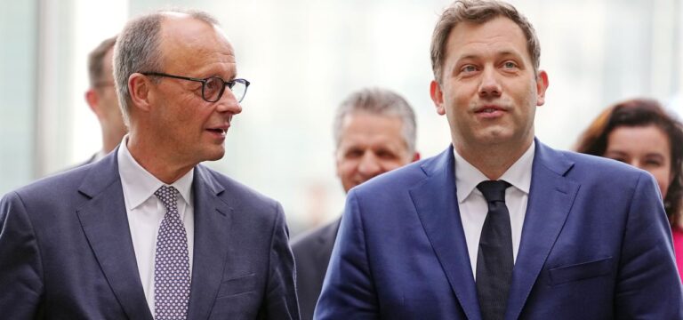 Mit deutlicher Mehrheit: SPD-Basis billigt Koalitionsvertrag mit Union