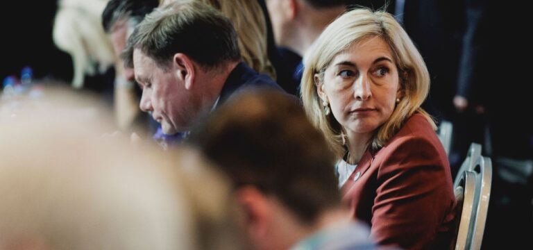 Krankenkassen schicken Notruf an neue Gesundheitsministerin