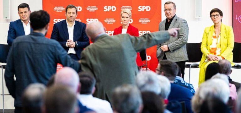 SPD wirbt für das Ja der Basis: Den Kampf gegen „CDU-Propaganda“ überlässt Klingbeil „Hubi“ Heil