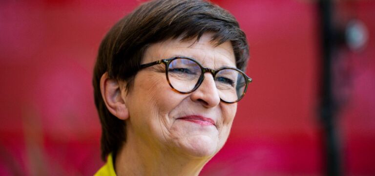 Merz sieht das anders: Für Esken ist Einkommensteuersenkung „fest vereinbart“