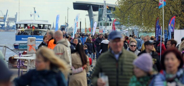 Warnemünde feiert Kreuzfahrtsaison mit „Port Party“