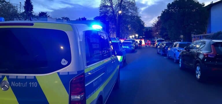 Polizeieinsatz bei Wismar: Angriff auf Rettungskräfte