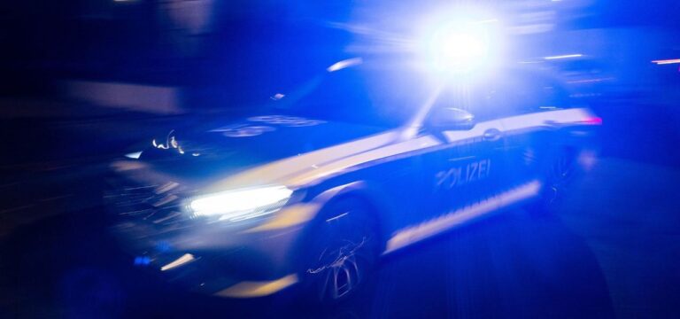 Brennender Altkleidercontainer in Grevesmühlen – Zeugen gesucht