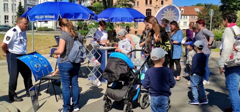 Tag der offenen Tür in Wismar: Ein Einblick in die Arbeit von Verwaltung und Polizei