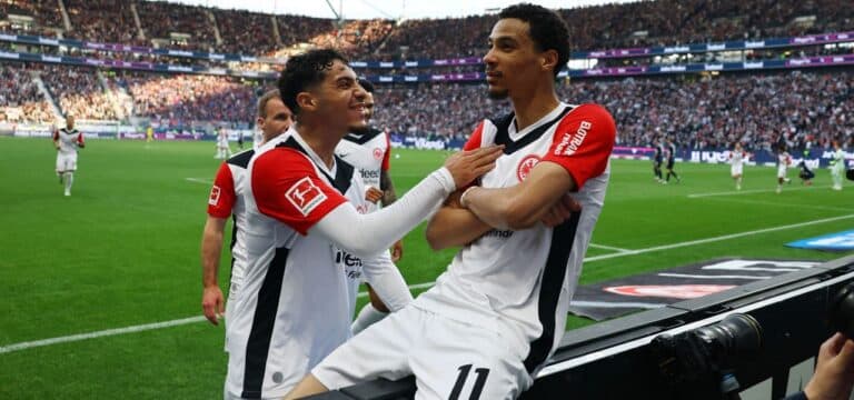 Heidenheim steckt unten fest: Coole Eintracht stürmt mit viel Spaß in Richtung Königsklasse