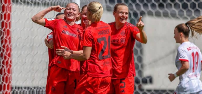 Bayerns Fußballerinnen machen den Titel-Hattrick perfekt