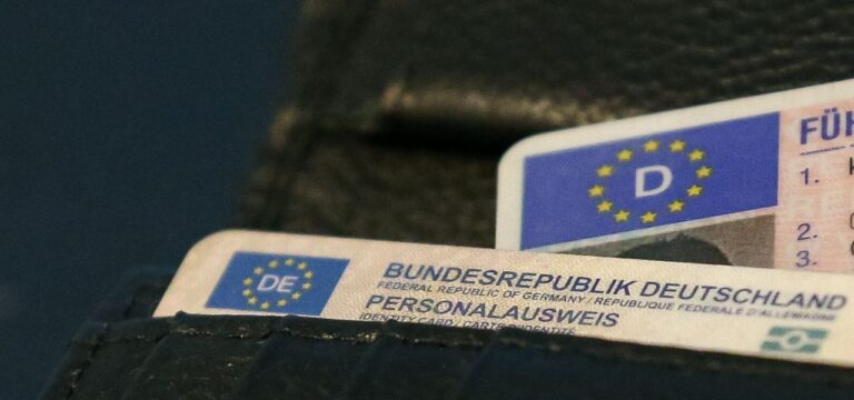 Perso und Reisepass per Post: Kommunen kritisieren hohe Liefergebühren für Ausweise