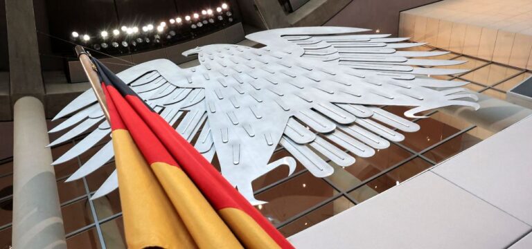 Berlin: Alle Fraktionen müssten zweitem Wahlgang noch heute zustimmen