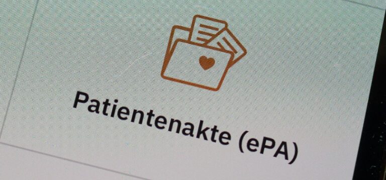 Lauterbach bestätigt Problem: Sicherheitslücke in elektronischer Patientenakte geschlossen