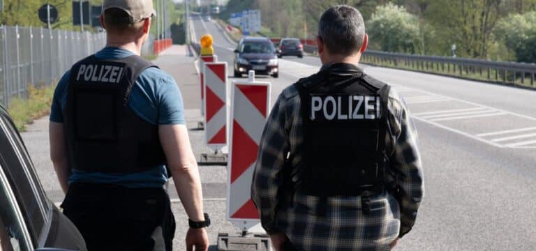 Dobrindt macht Tempo: Polen warnt Merz vor verschärften Grenzkontrollen