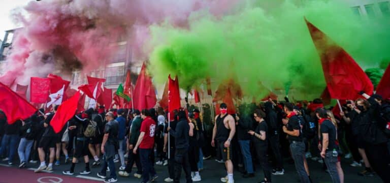 Auch in Hamburg und Berlin: Demos zum 1. Mai in Deutschland weitgehend friedlich