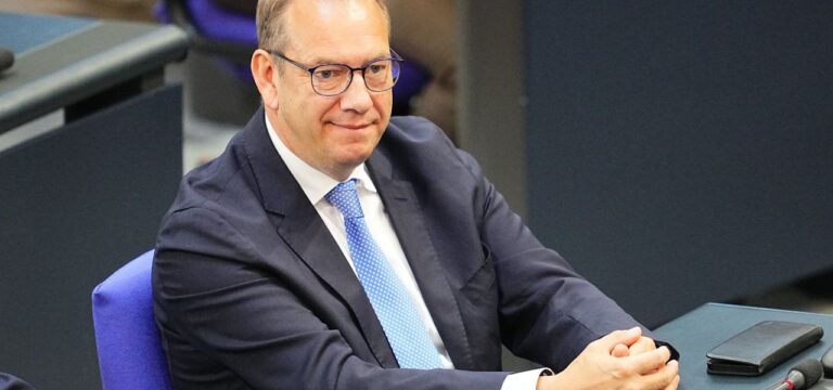 Henning Otte – wer ist der neue „Anwalt der Soldaten“?