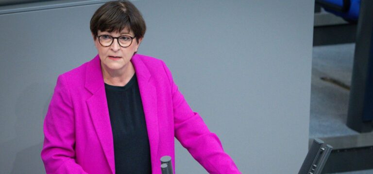 Genervt von Personaldebatte: Esken will nicht gegen SPD „giften“