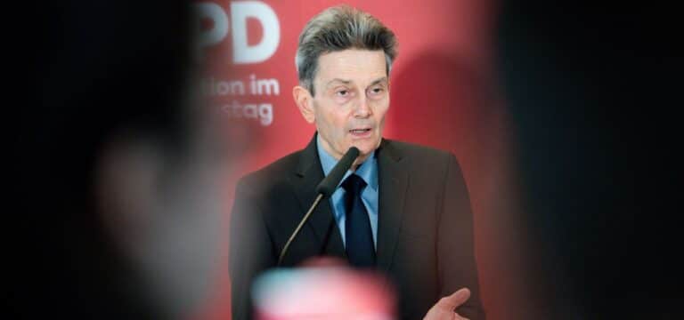 Prominente SPD-Politiker fordern Gespräche mit Russland
