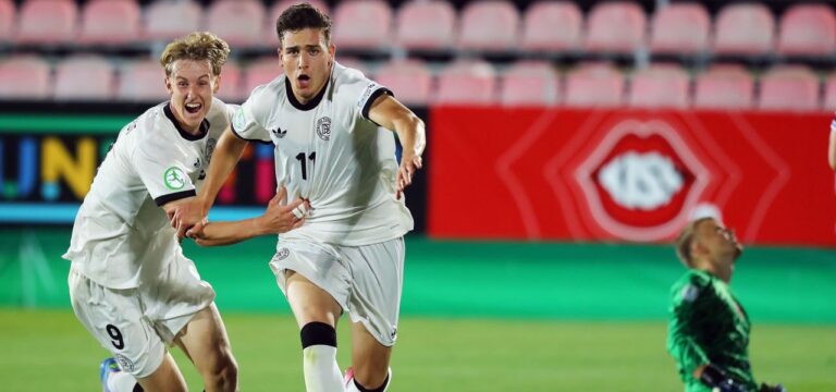 DFB-Junioren stürmen mit Spektakel-Schlussphase ins Halbfinale