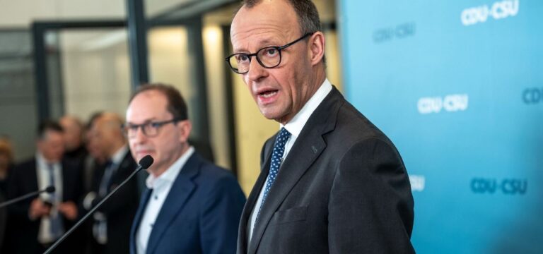 Nach Urteil zu Zurückweisungen: Dobrindt und Merz kriegen von allen Seiten Gegenwind