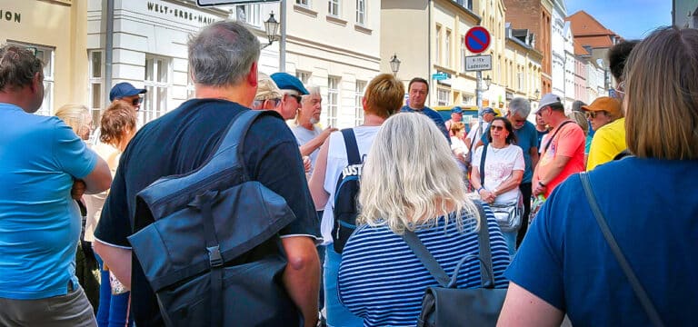 Entdeckungsreisen durch Wismar: Mit einer Stadtführung die Hansestadt erleben
