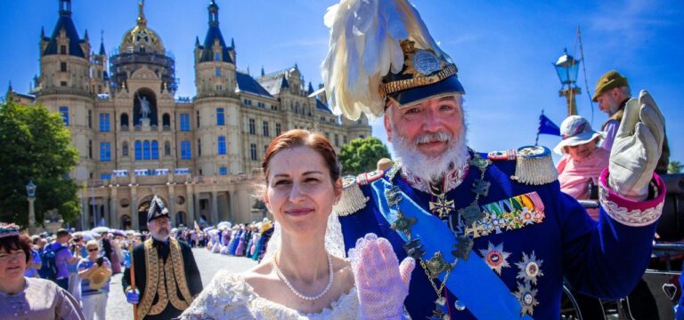 Schwerin feiert Schlossfest – und macht Geschichte lebendig