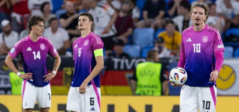 DFB-U21 verpasst EM-Krönung: „Sehr stolzer Trainer“ verteidigt Woltemade gegen Unterstellungen